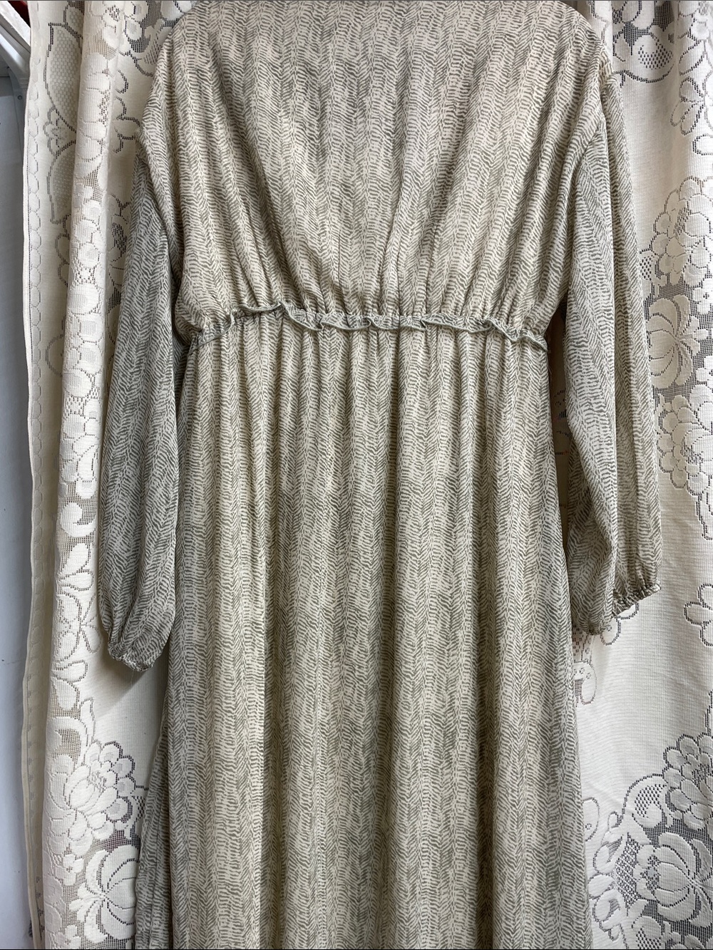 Very J Neutral Printed V-Neck Long Sleeve Midi Dress NWT - Picture 8 of 10